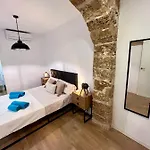 Gatu Premium La Pepa Apartment *