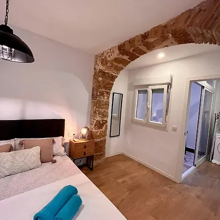 Gatu Premium La Pepa, Preferente Mayores De 25 Anos Y Familias Apartment *