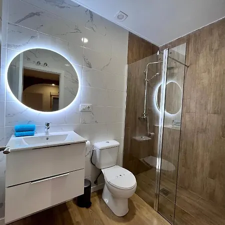 Gatu Premium La Pepa, Preferente Mayores De 25 Anos Y Familias Apartment