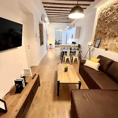 Gatu Premium La Pepa, Preferente Mayores De 25 Anos Y Familias Cadiz